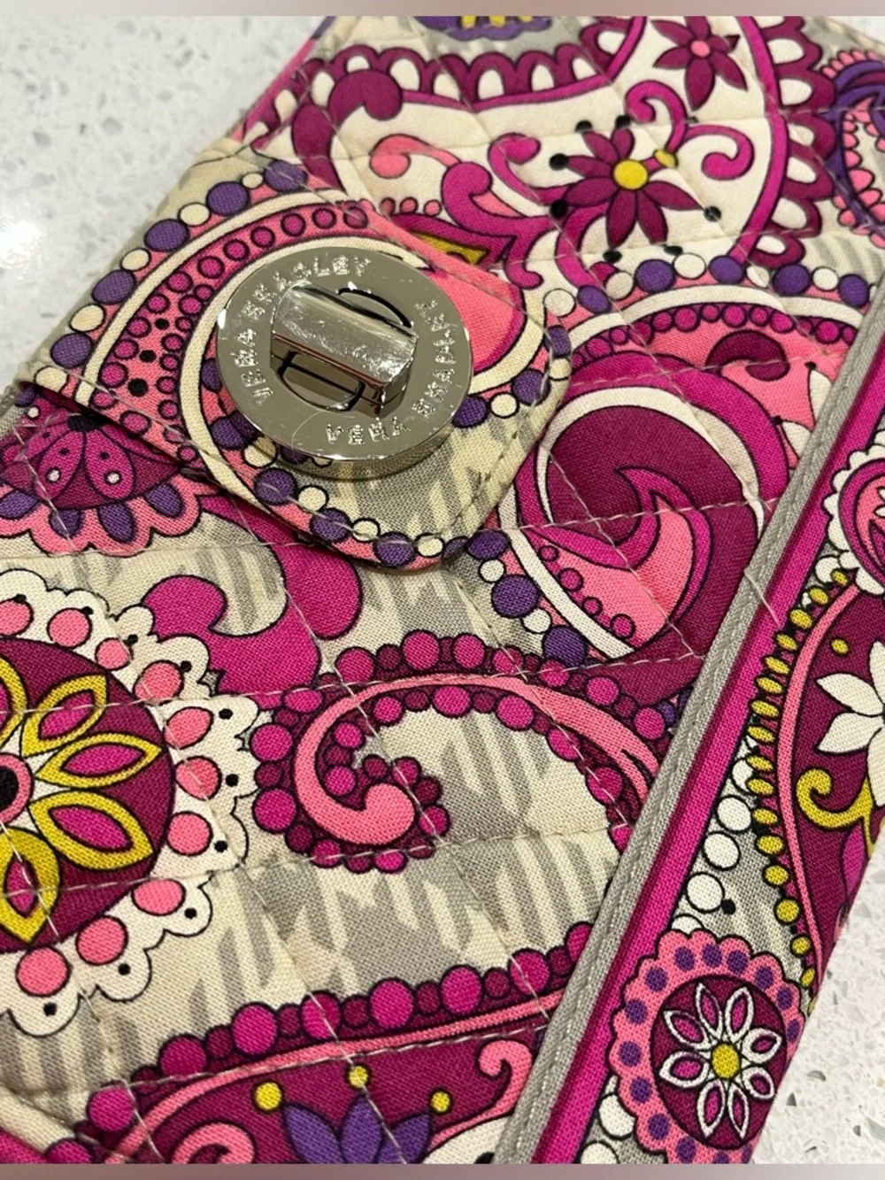 Vera Bradley Very Berry Paisley Double ID Wristlet Wallet Pink Turnlock Zip - Picture 4 of 7